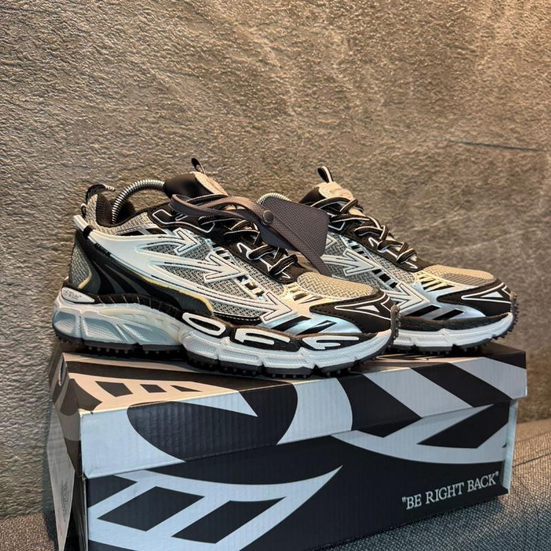 OFF-WHITE BER NEGRO